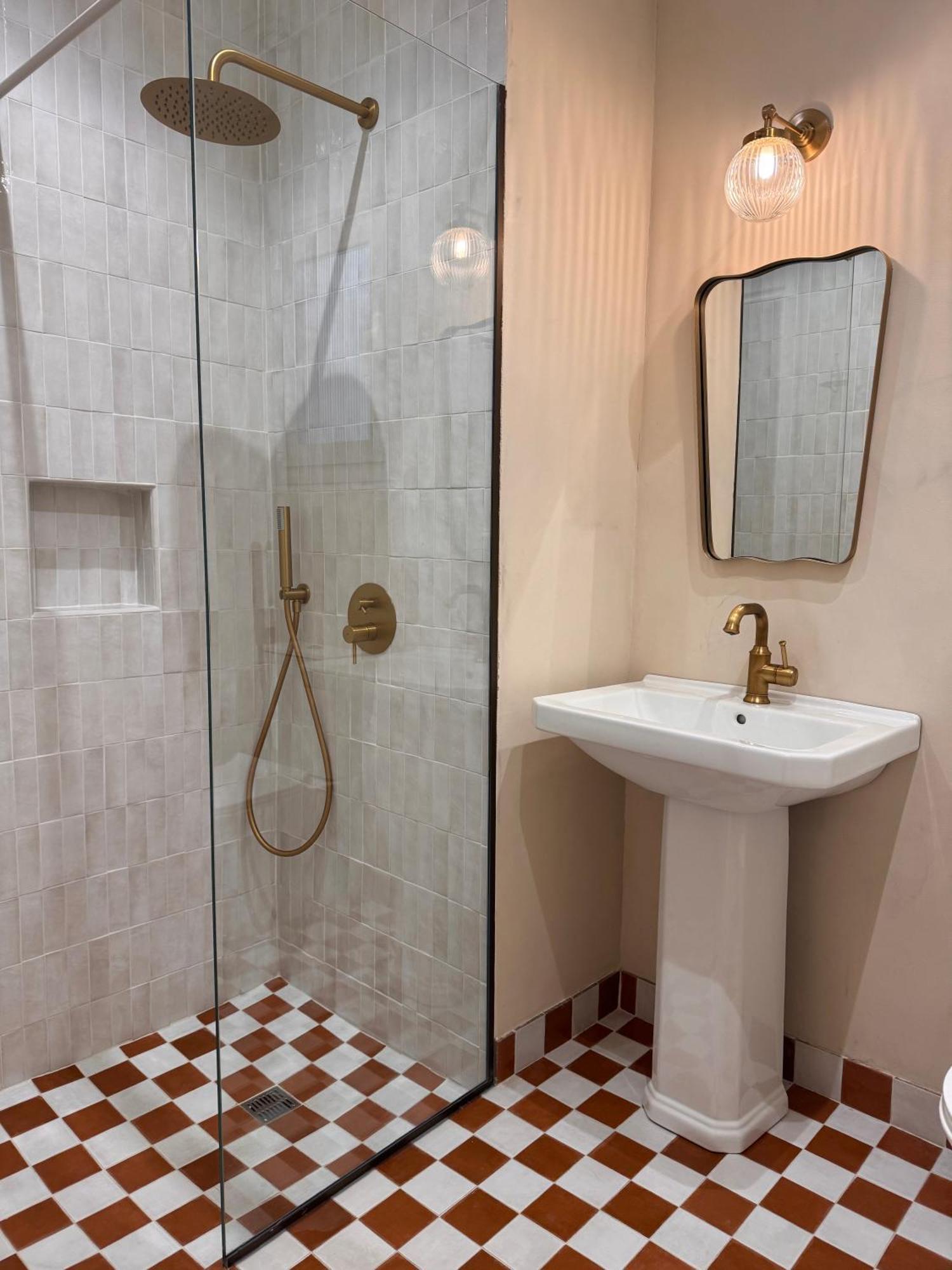 Liberty House - Central Two Bedroom Apartments Нікосія Екстер'єр фото
