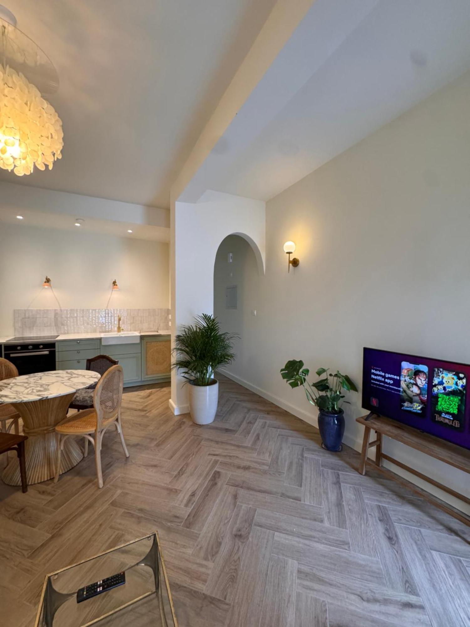 Liberty House - Central Two Bedroom Apartments Нікосія Екстер'єр фото